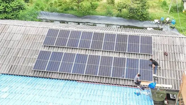 โซลาร์เซลล์หลังคาโรงงานยาว — SolarCare PRO