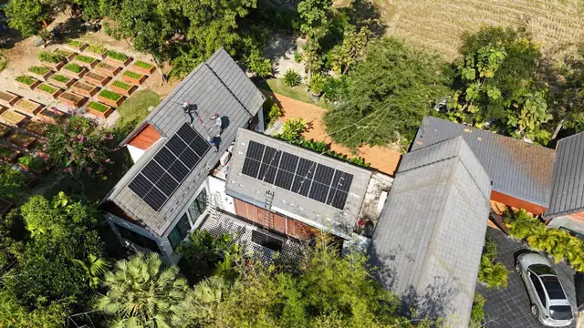 โซลาร์รูฟบ้านกลางธรรมชาติ — SolarCare PRO