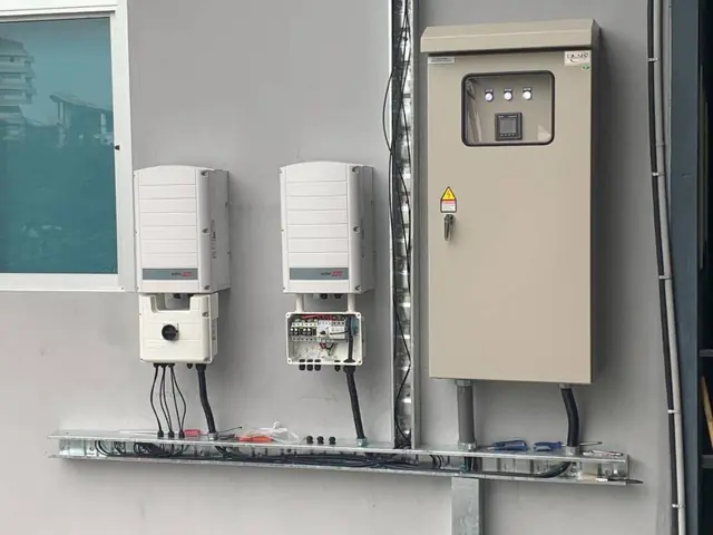 ตู้ควบคุมและอินเวอร์เตอร์โซลาร์ — SolarCare PRO